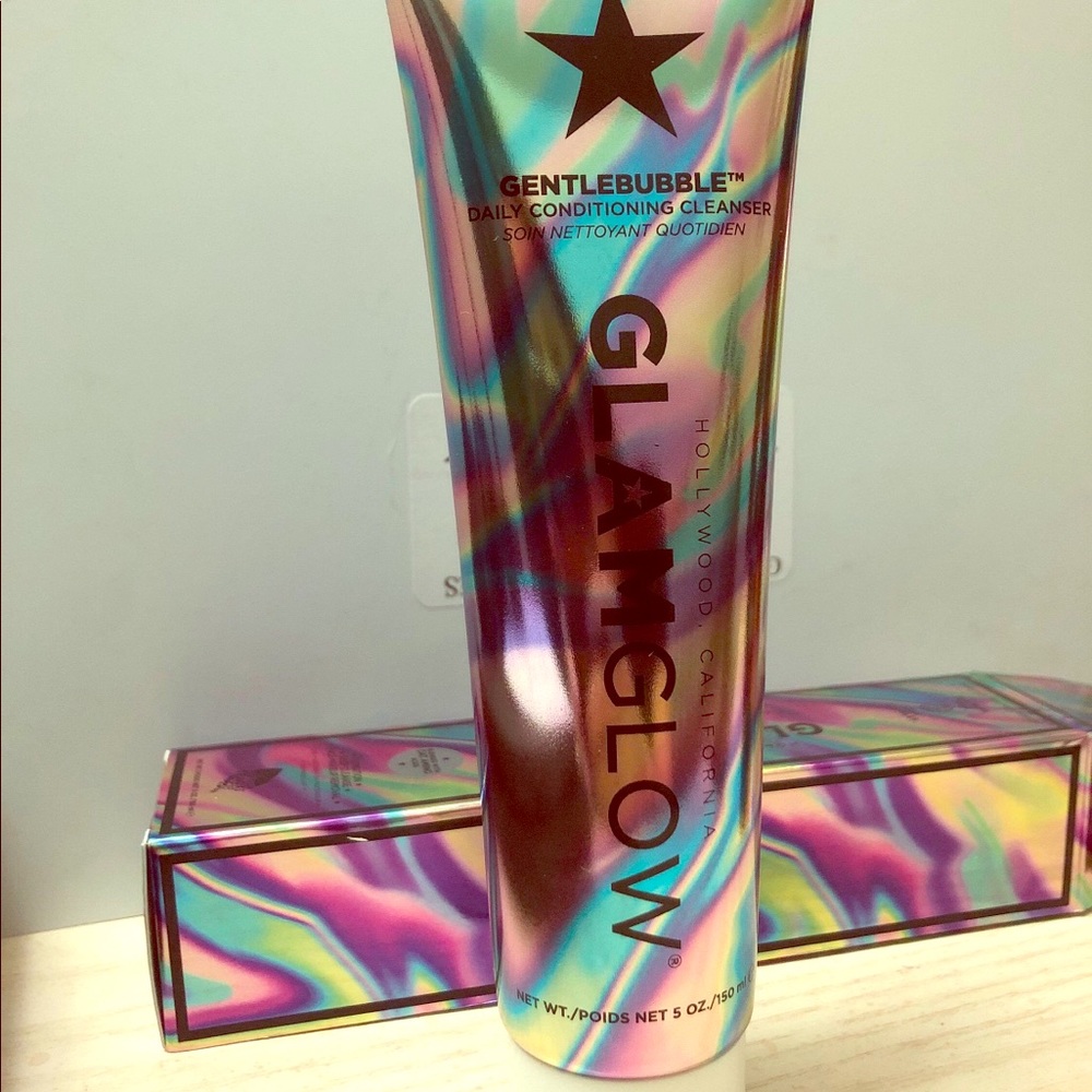 GlamGlow Cleanser makeup dissolving & conditioning